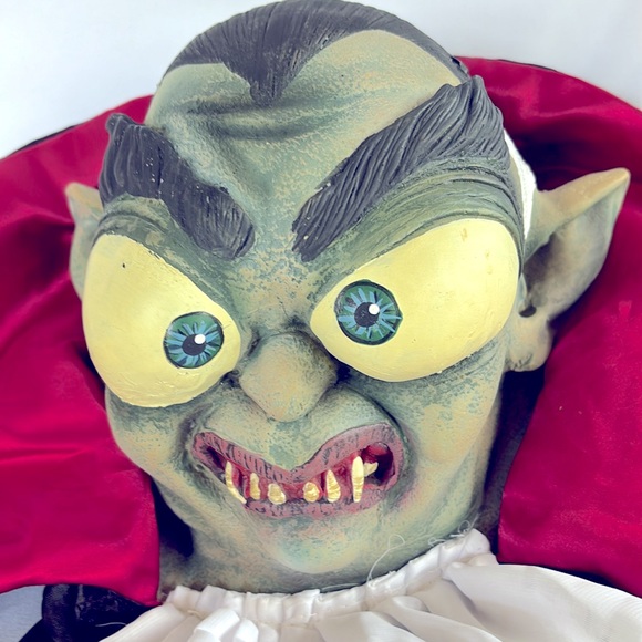 Mario Chiodo Studios Other - Slightly Used 2006/07 Rare Collectors Mario Chiodo Studios Dracula Latex Mask